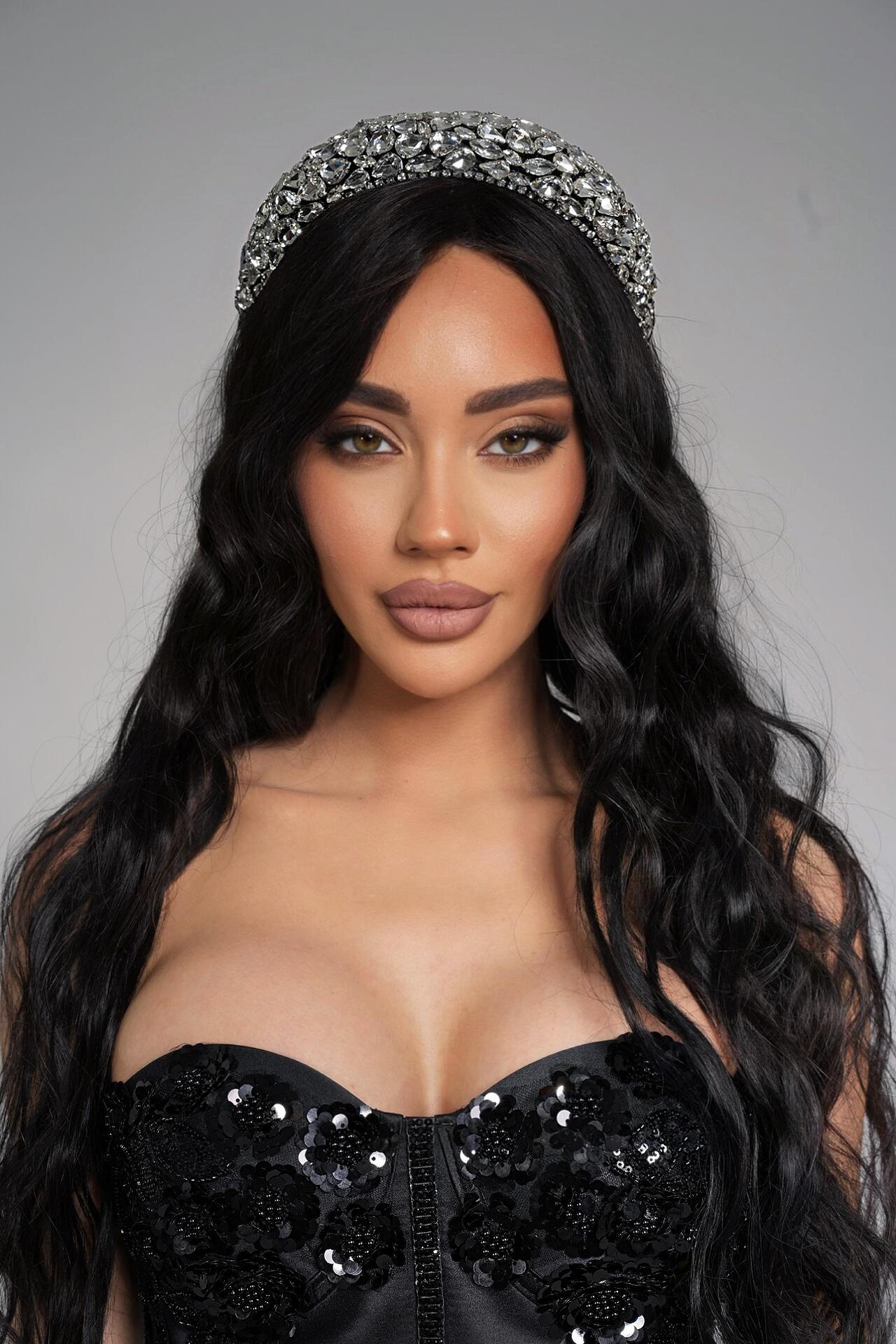 Volume tiara: Volume Crystals