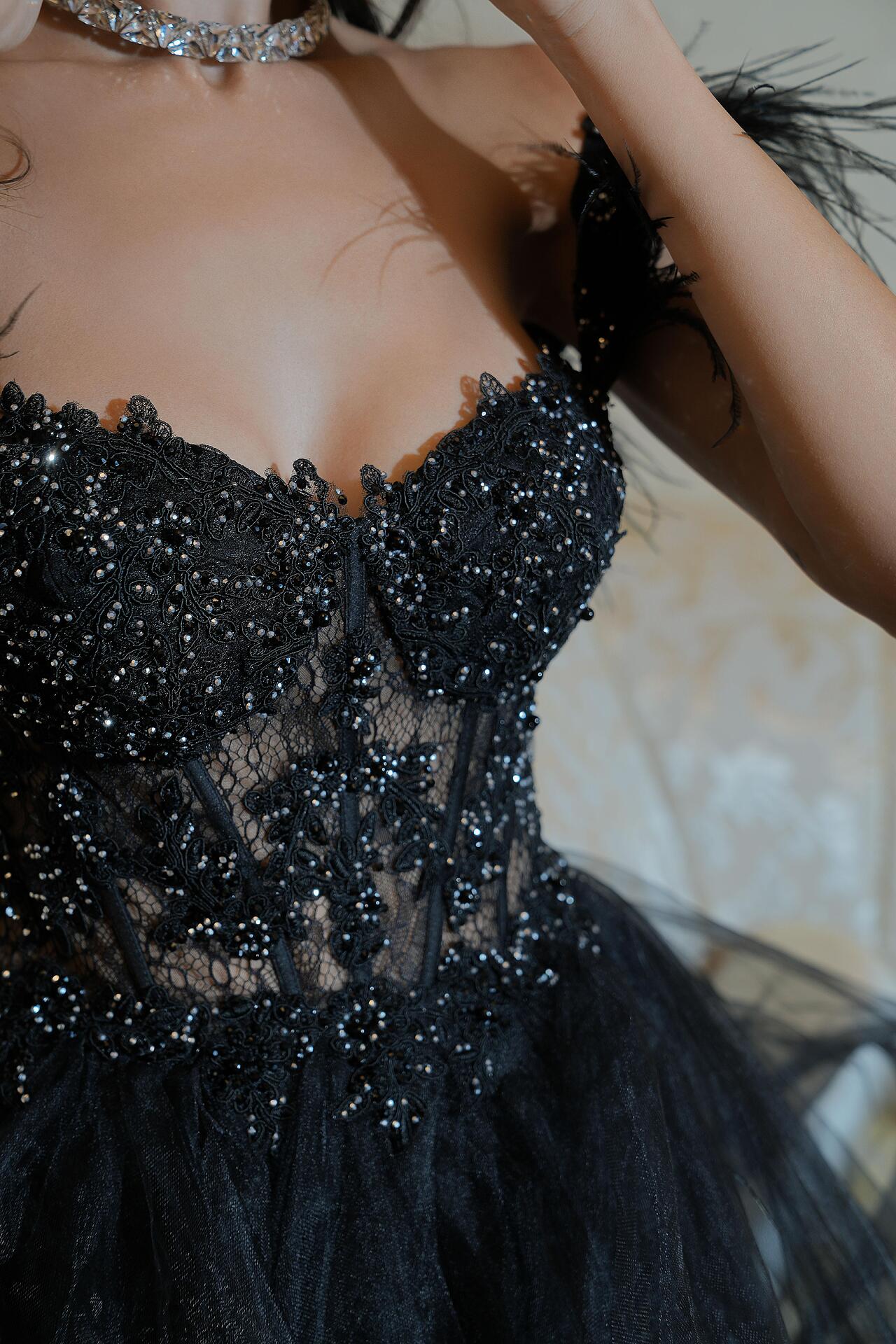 Formal dress in black: Cornelia