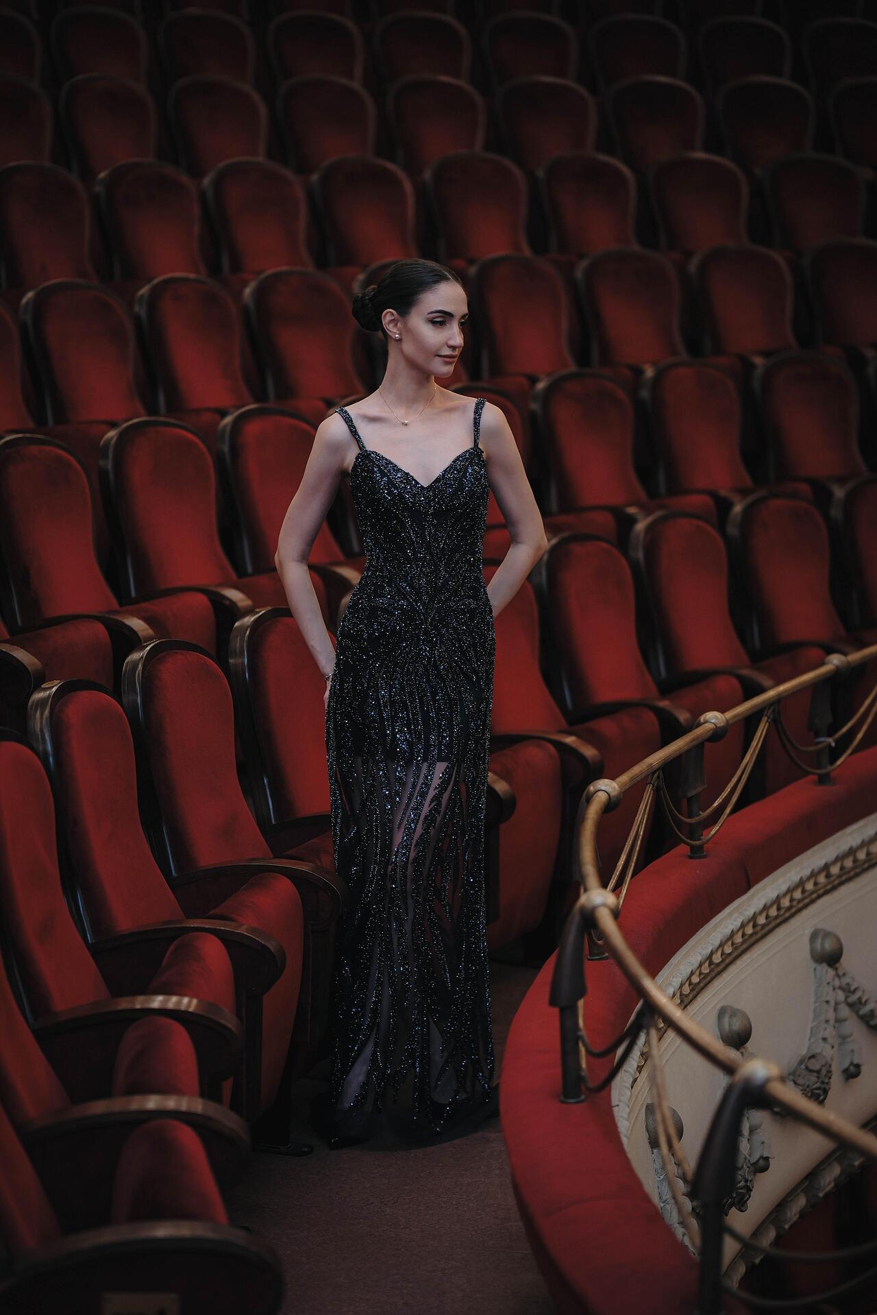 Formal dress in navy blue: Tifani