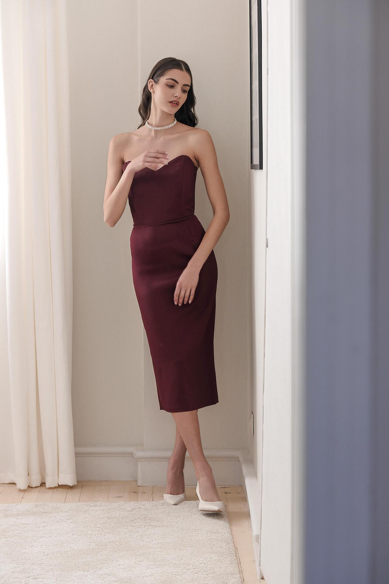 Formal - business dress in burgundy: Adhara 