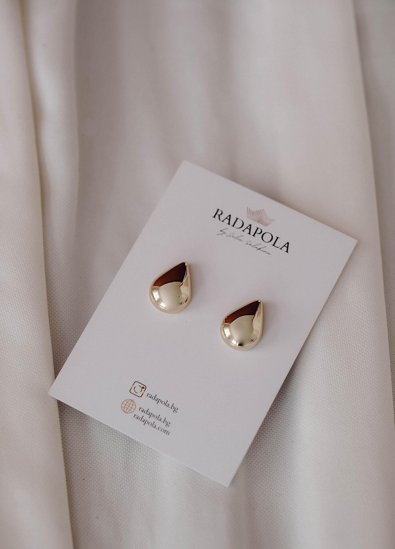 Mirrored teardrop gold earrings