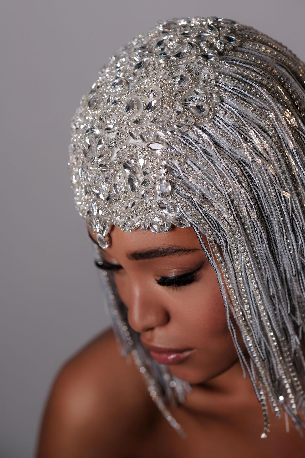 Silver crystal wig: Fabulous