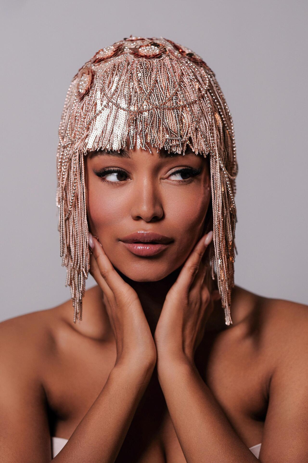 Pink bead and chain wig: Incredible