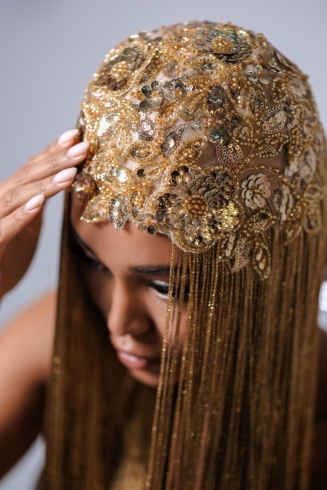 Bead and Chain Wig in Gold: Incredible Long