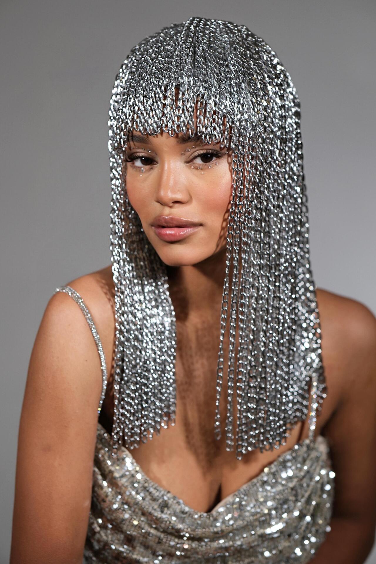 Wig with silver chains