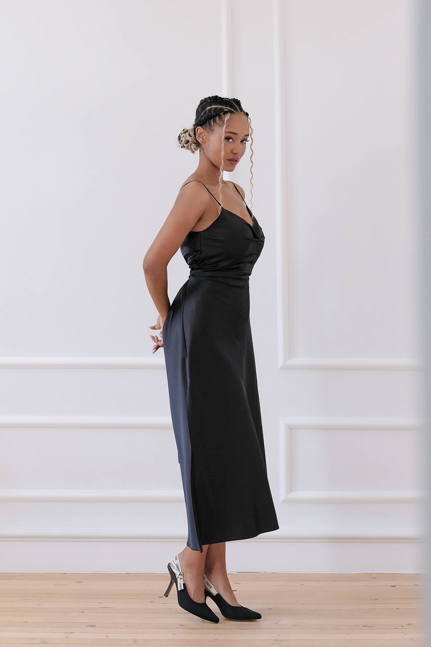 Long dress in black: Glowin