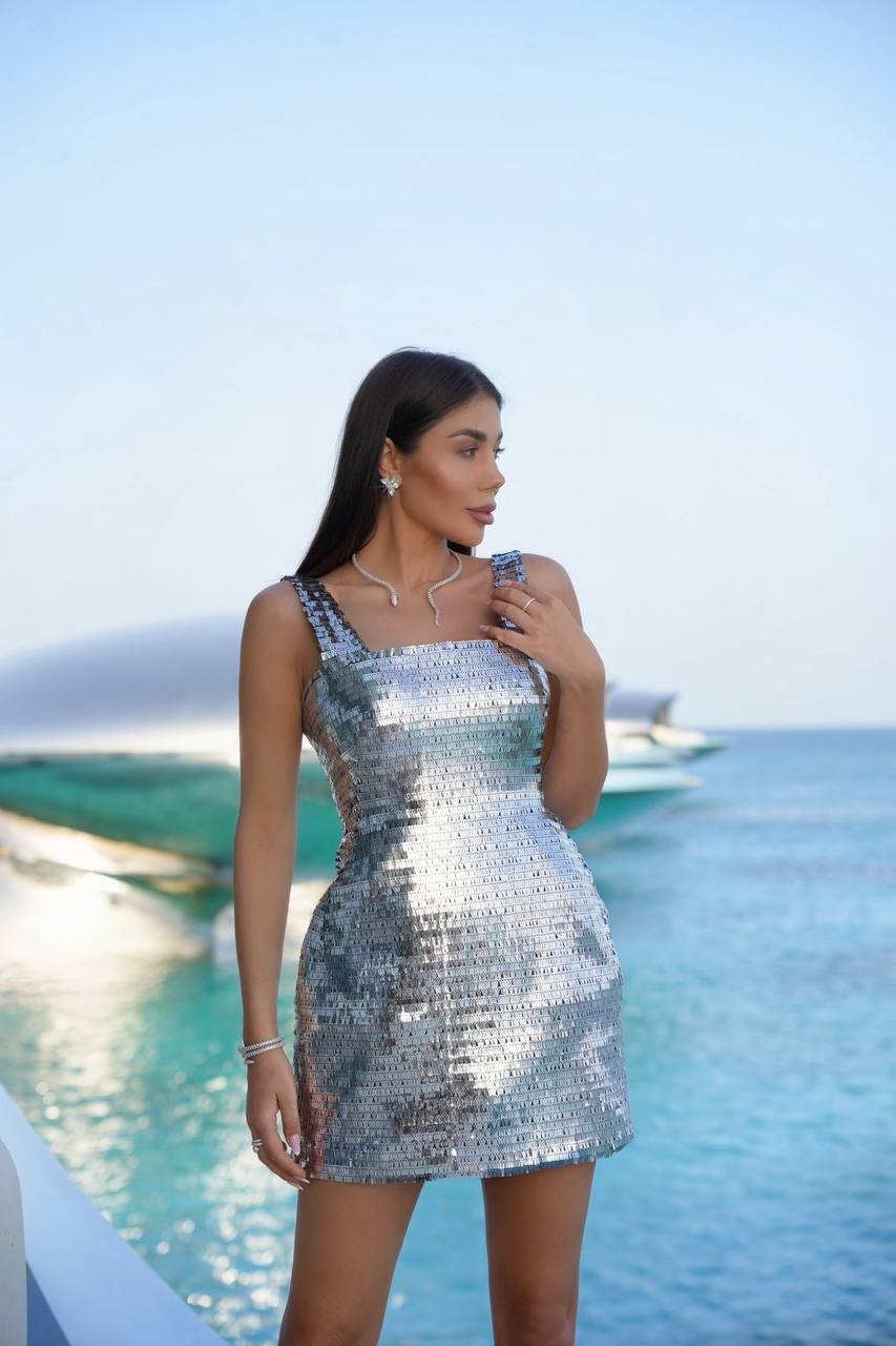 Коктейлна рокля: Glam