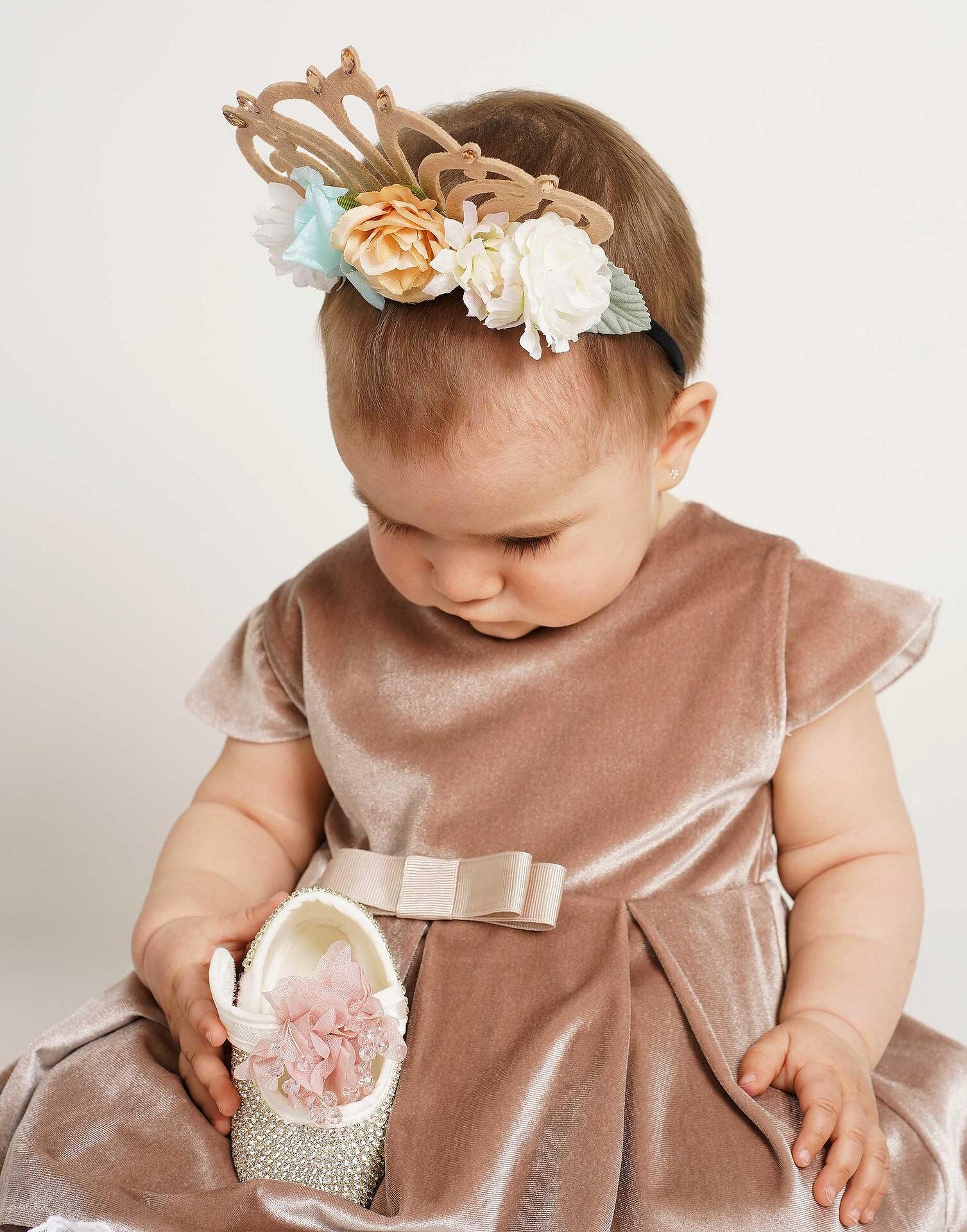 Baby crown with textile flowers