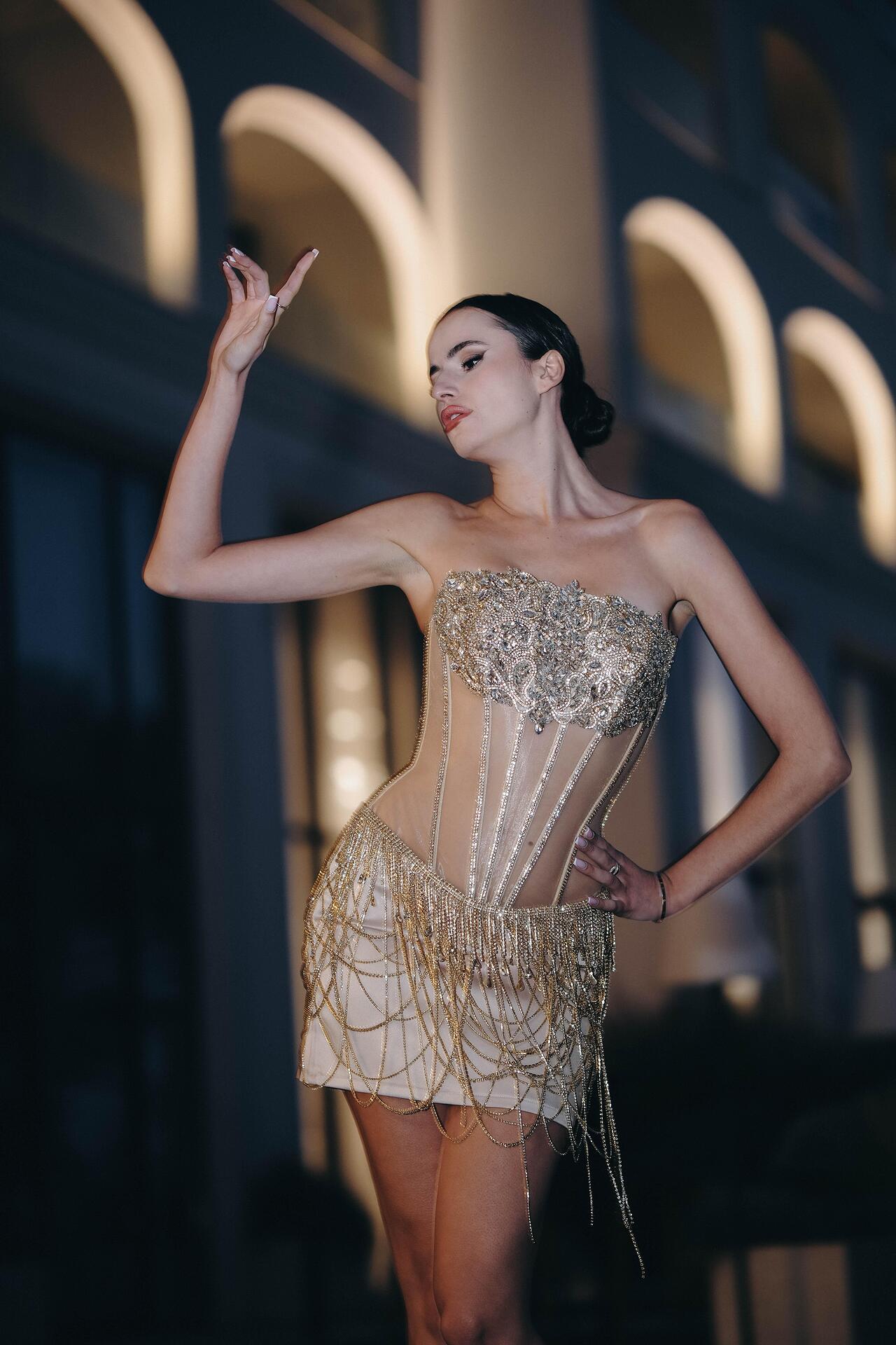 Handmade dress: Beige