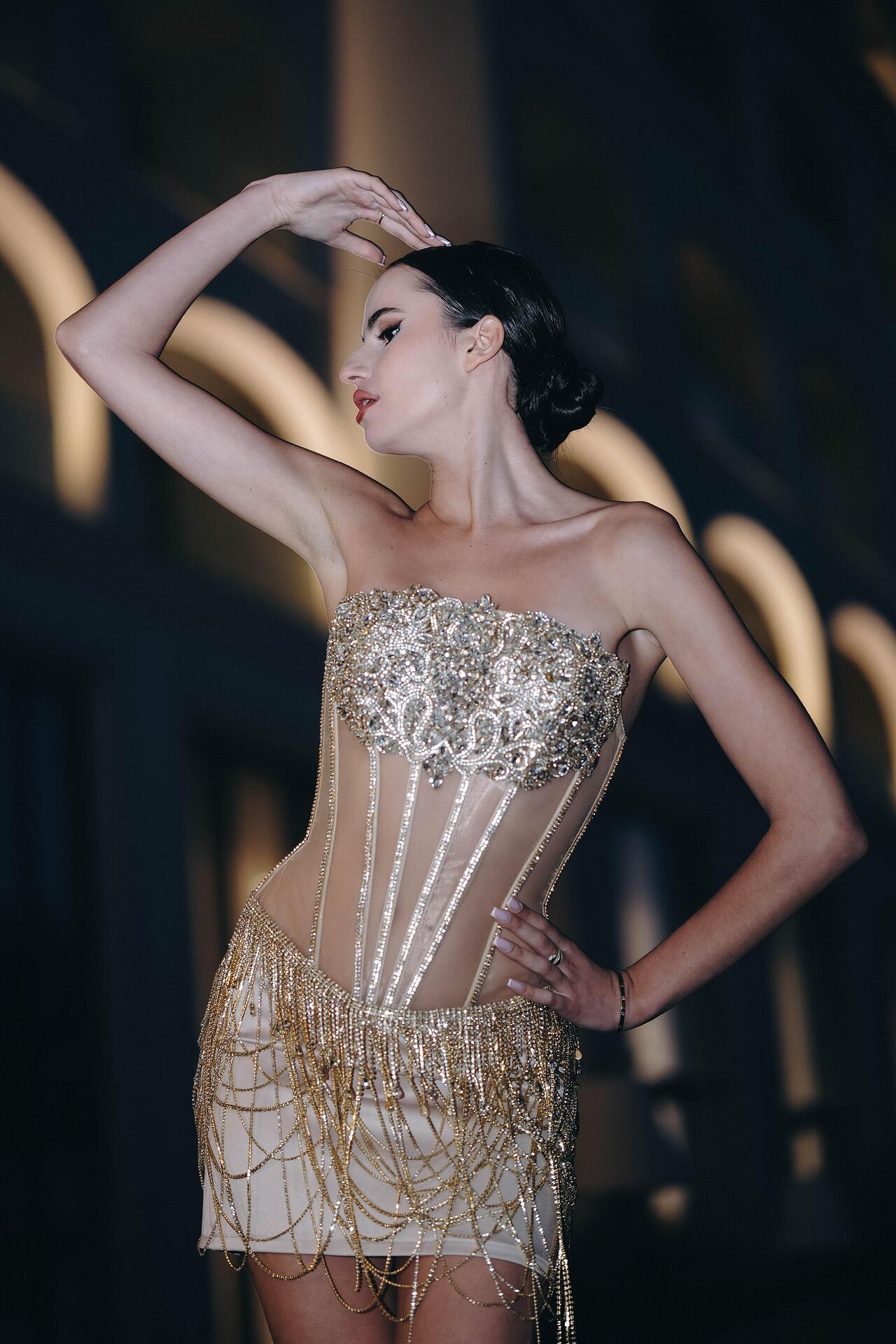 Handmade dress: Beige