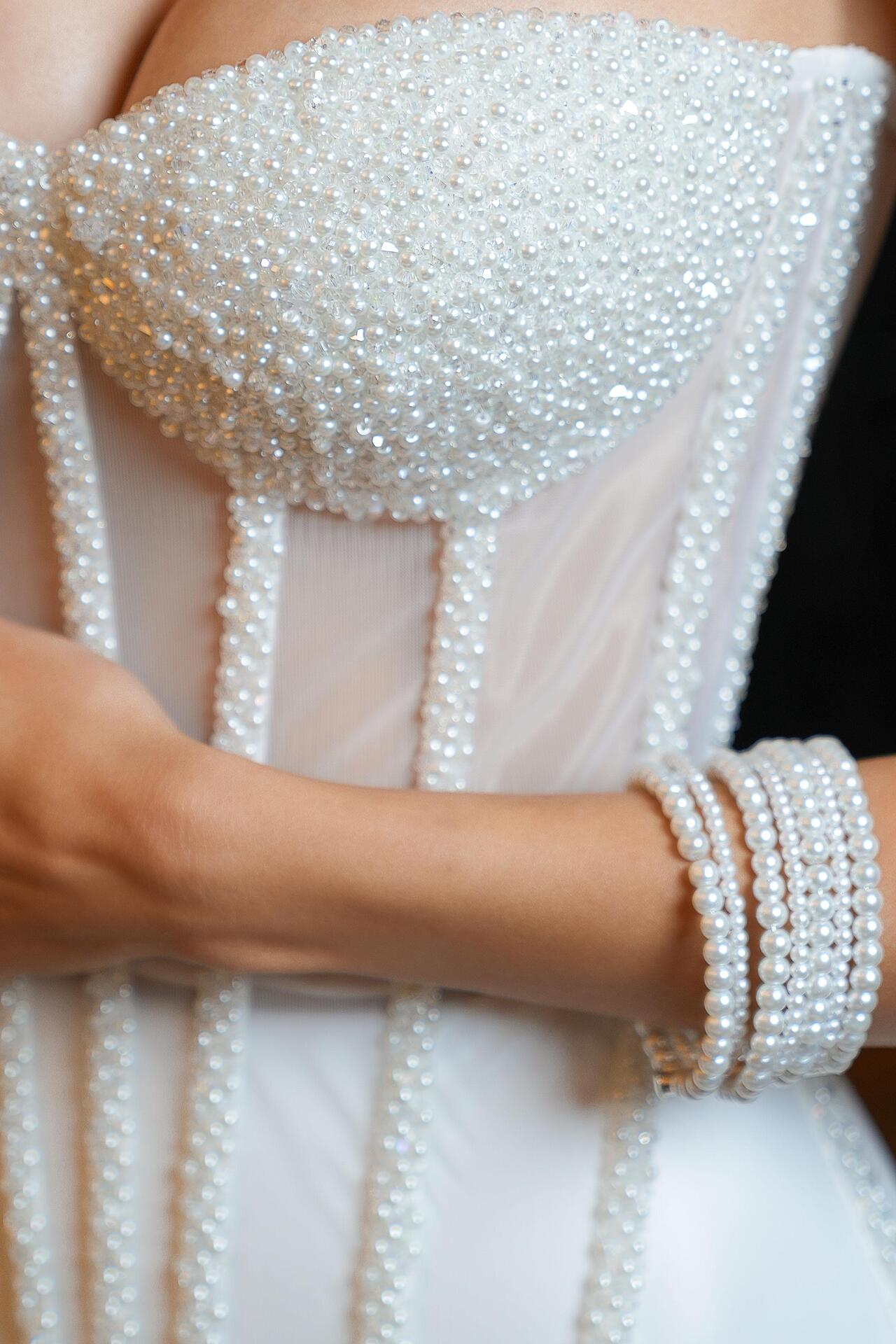 Handmade corset: Pearl Allure