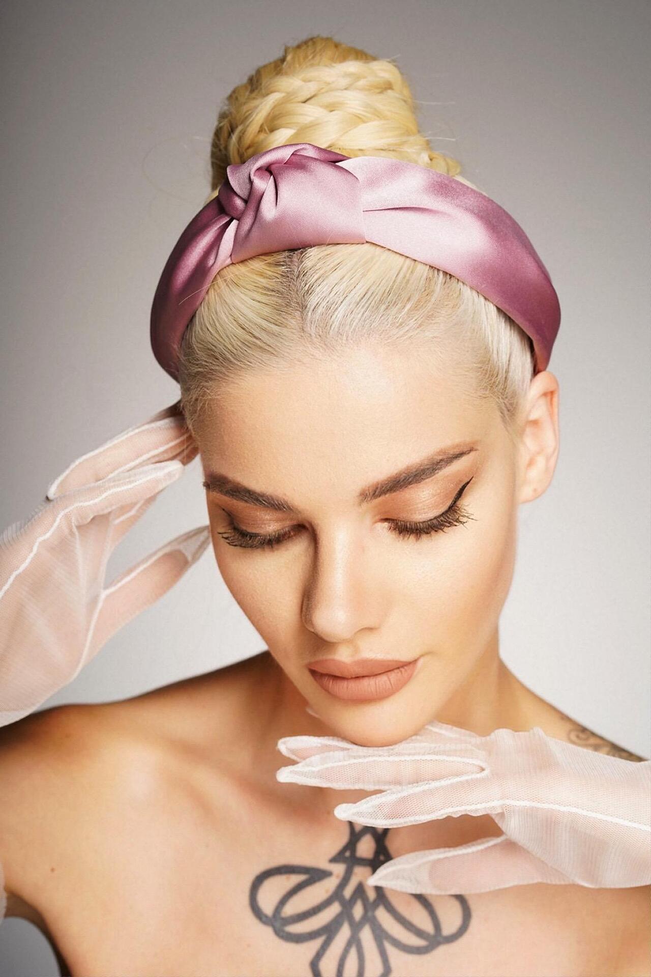 Satin tiara: Pink Soul