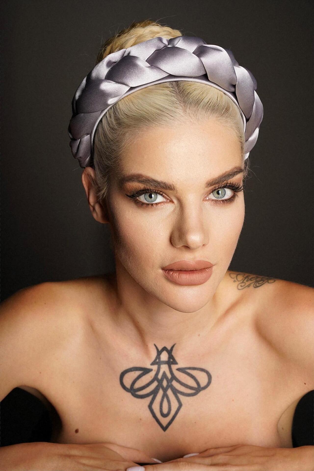 Satin Tiara: Soft Cloud