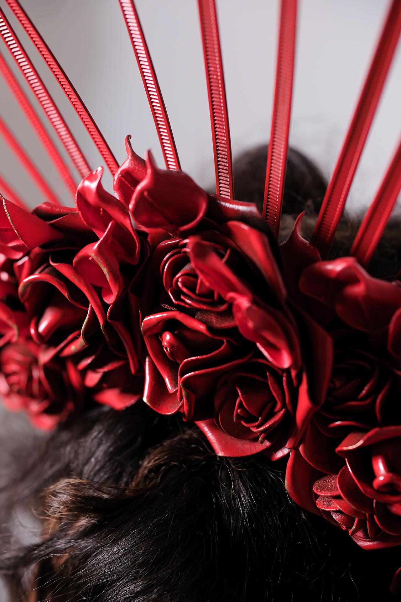 Stage accessory with textile roses in red: Ethereal Red