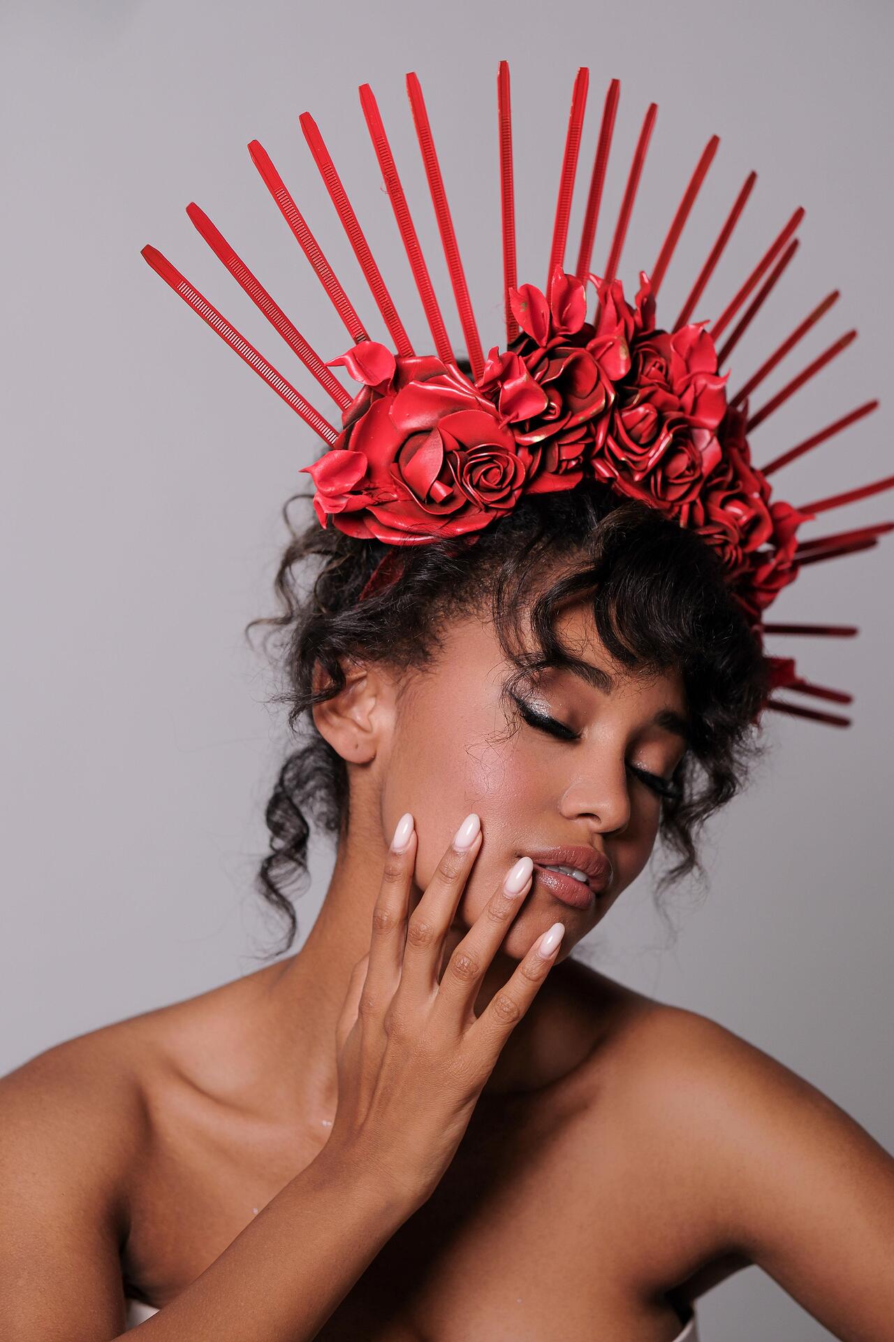 Stage accessory with textile roses in red: Ethereal Red