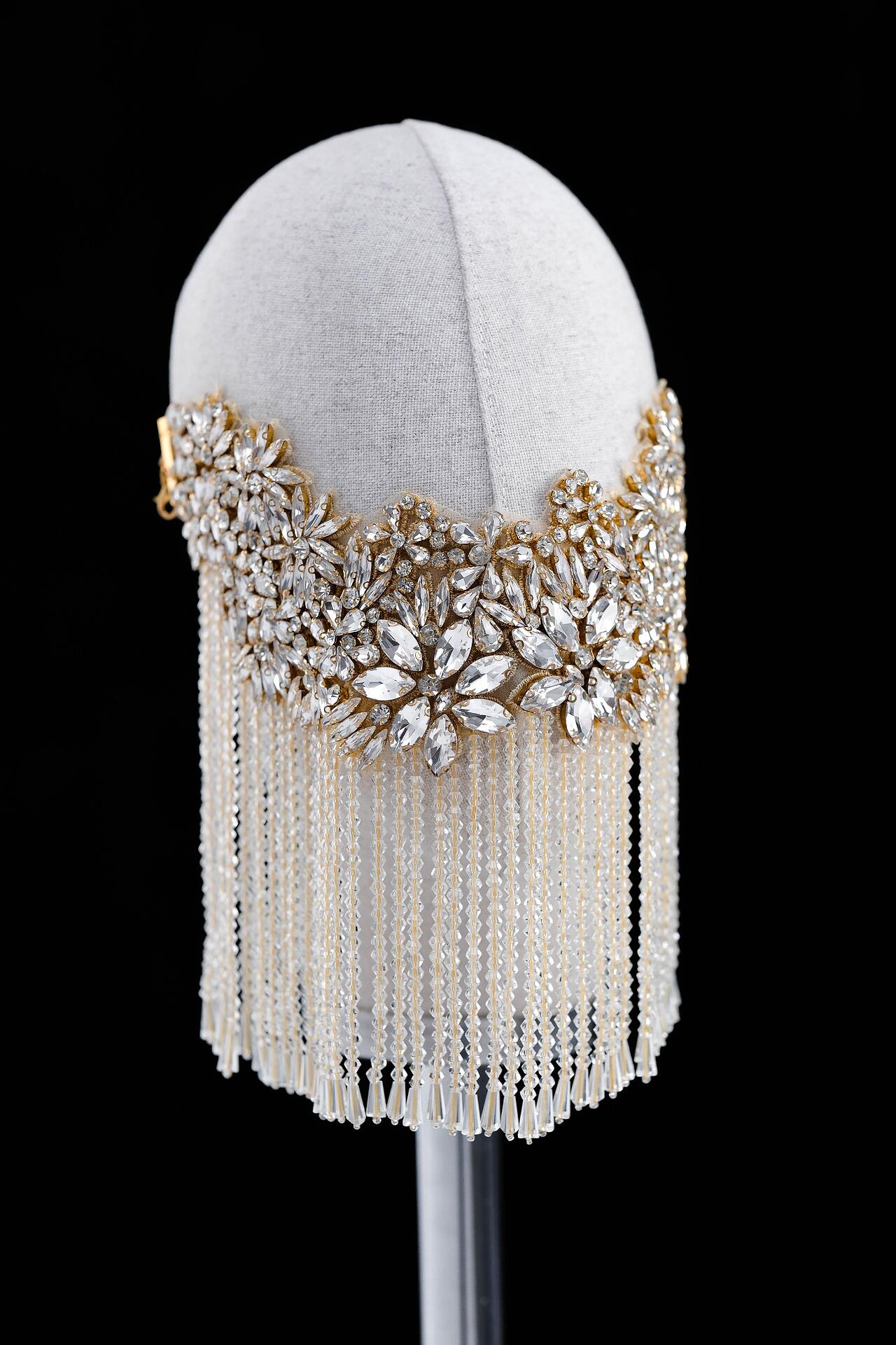 Stage mask made of lace and crystals: Ice Gold Queen