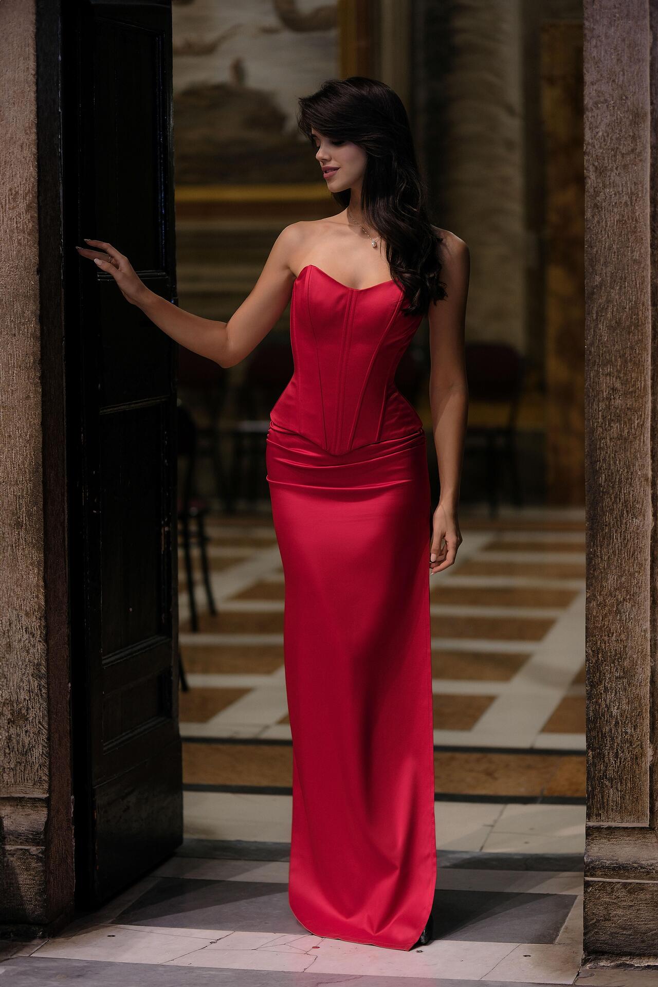 Long skirt and corset set: Bellissimo