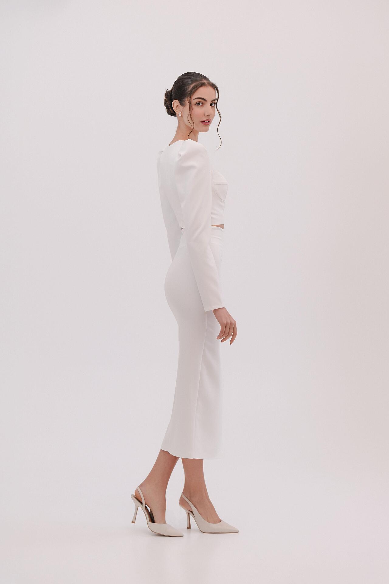 White top and skirt set: Alivette