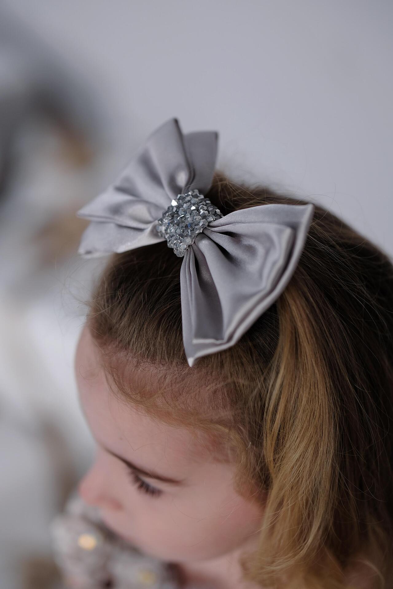 Pebble Crystal Glass Bead Ribbon