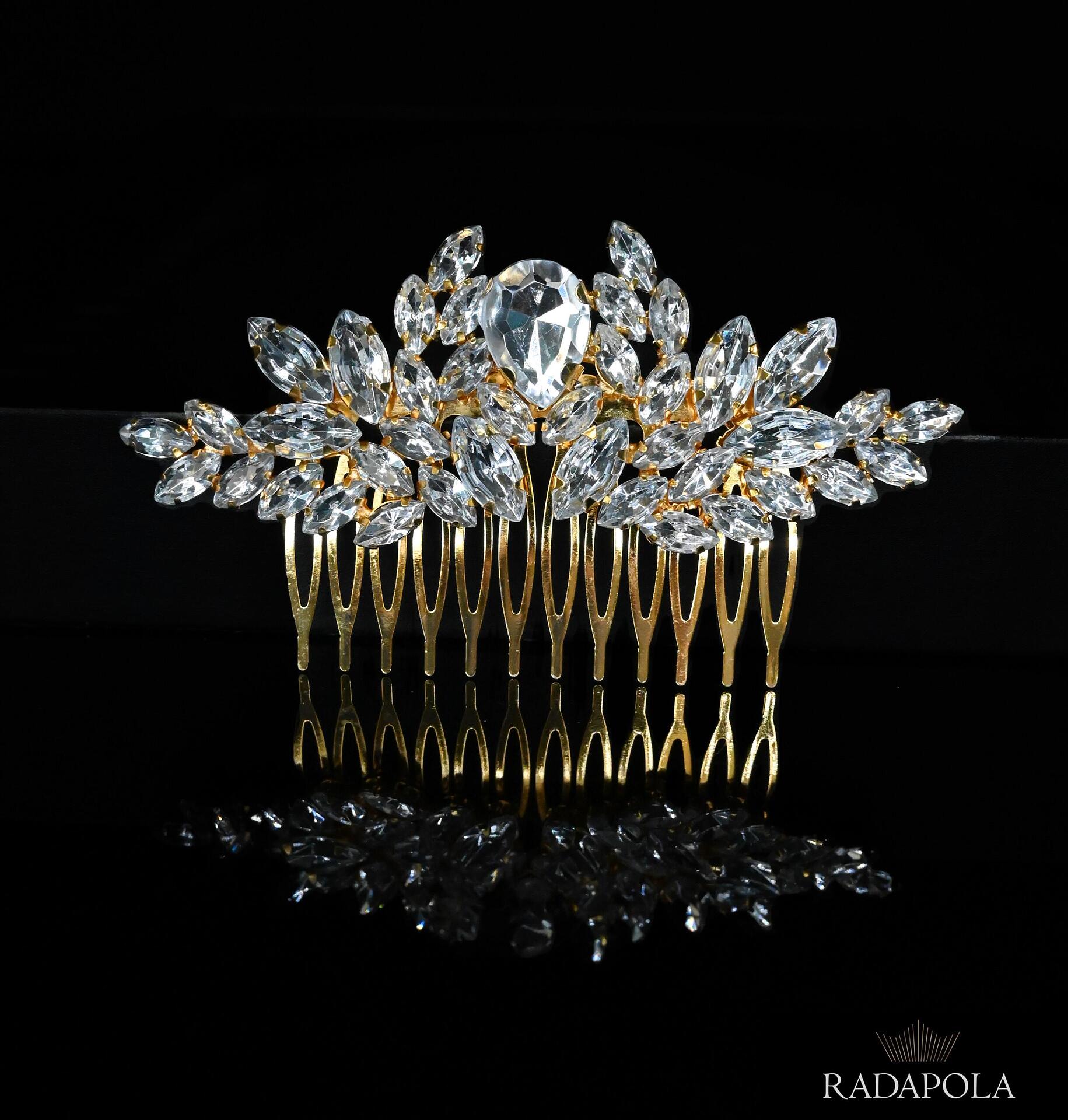 Brooch with silver crystals