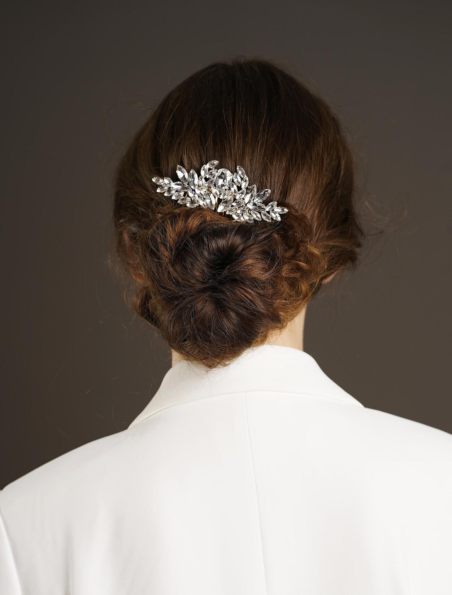 Brooch with silver crystals