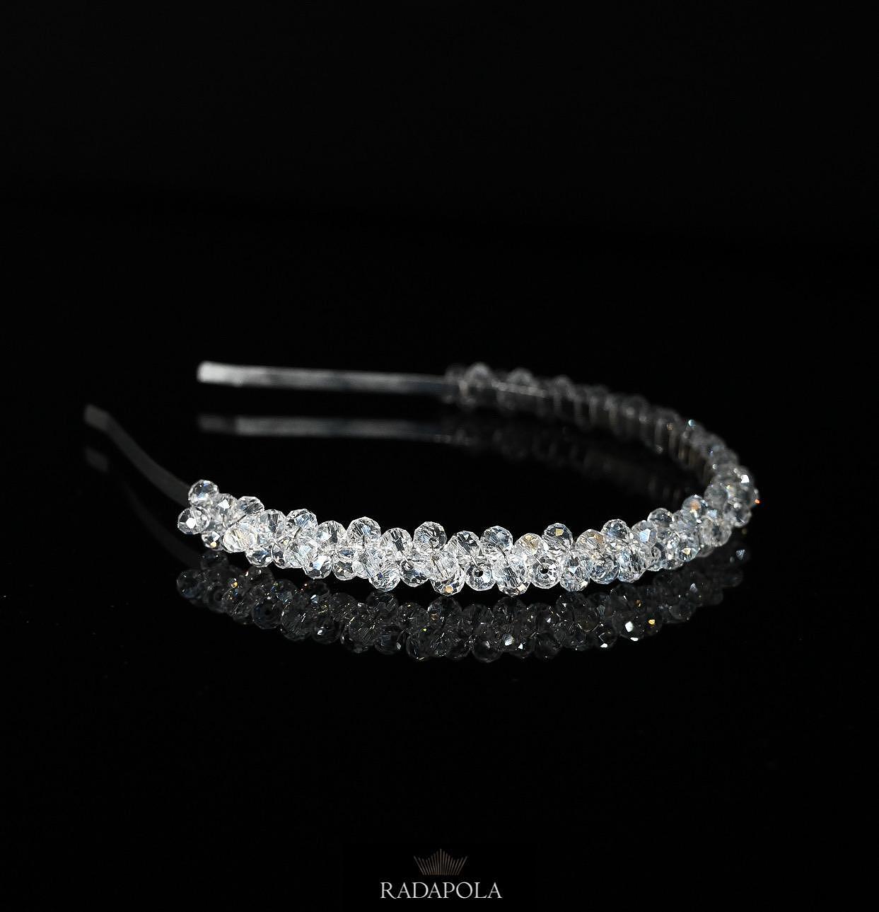 Thin tiara with crystals