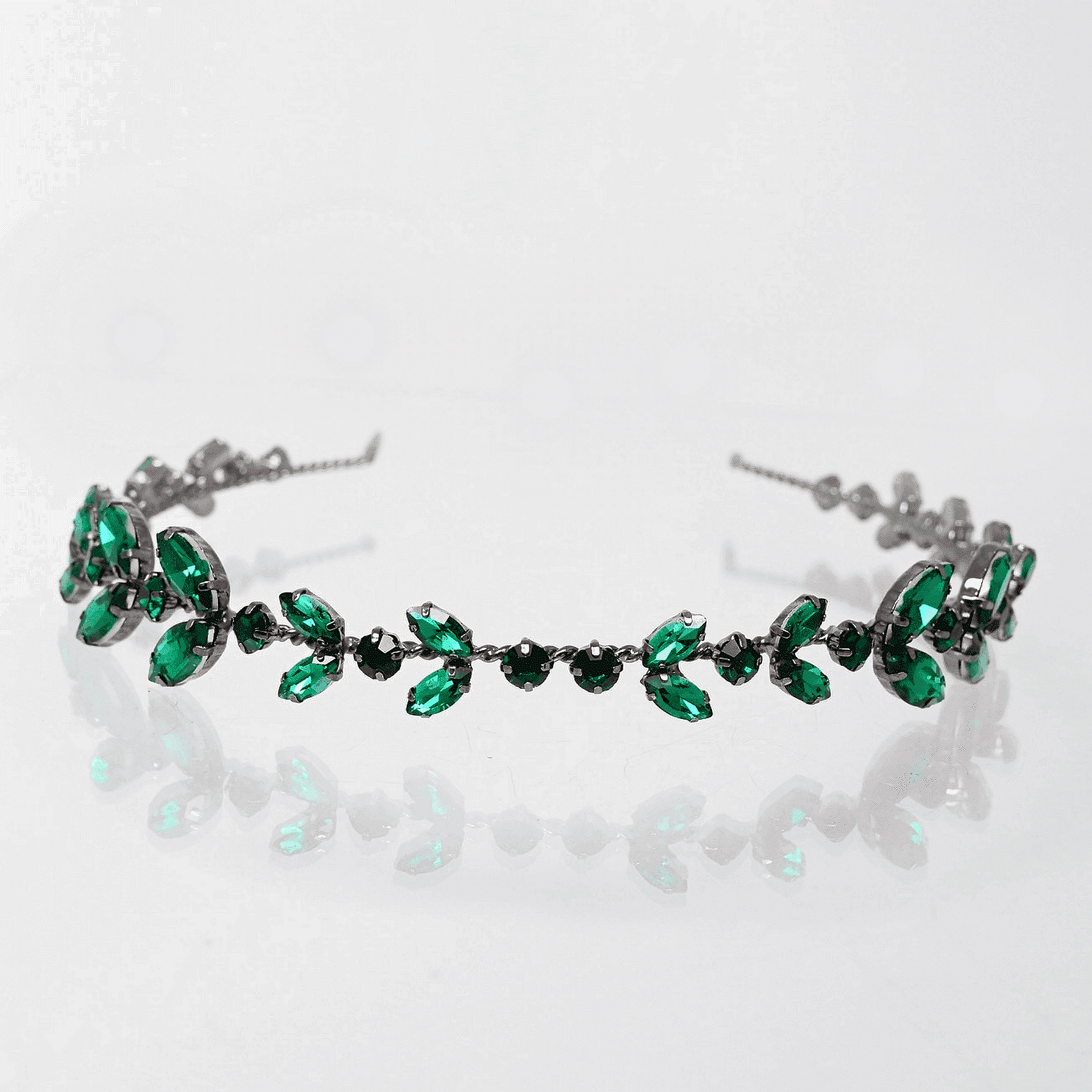 Tiara: Green Tenderness- Thin