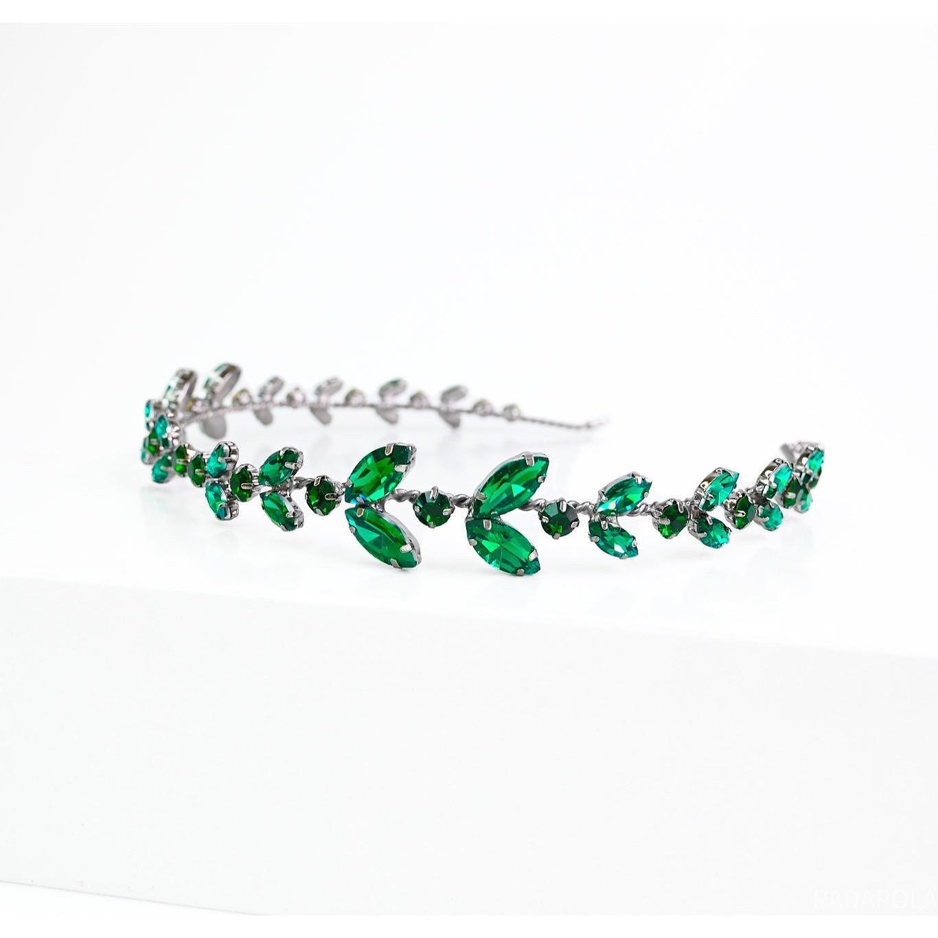 Tiara: Green Tenderness- Thin