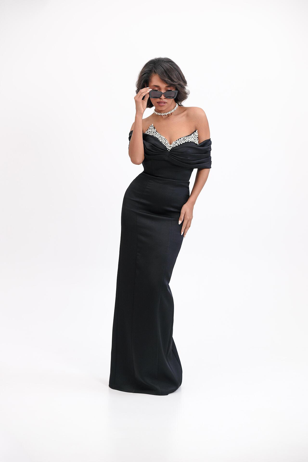 Evening dress with hand-sewn crystals: Elara 