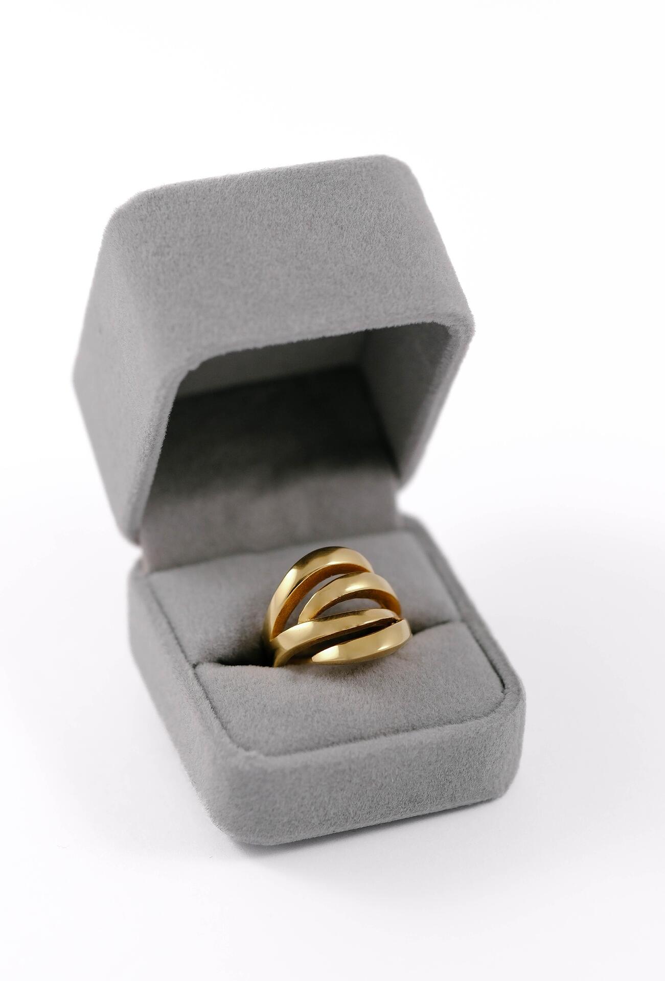 Golden ring